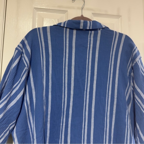 UO Standard Cloth Liam Stripe Crinkle Shirt XL Blue Casual Cotton Striped - Picture 9 of 11